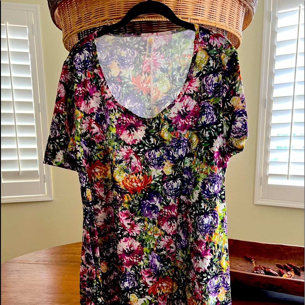 Lularoe L Perfect T EUC